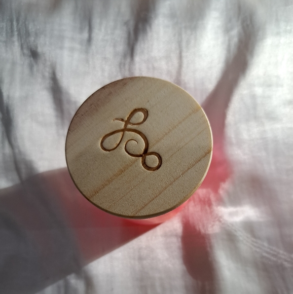 DW Home Candle - Picture 4 of 5